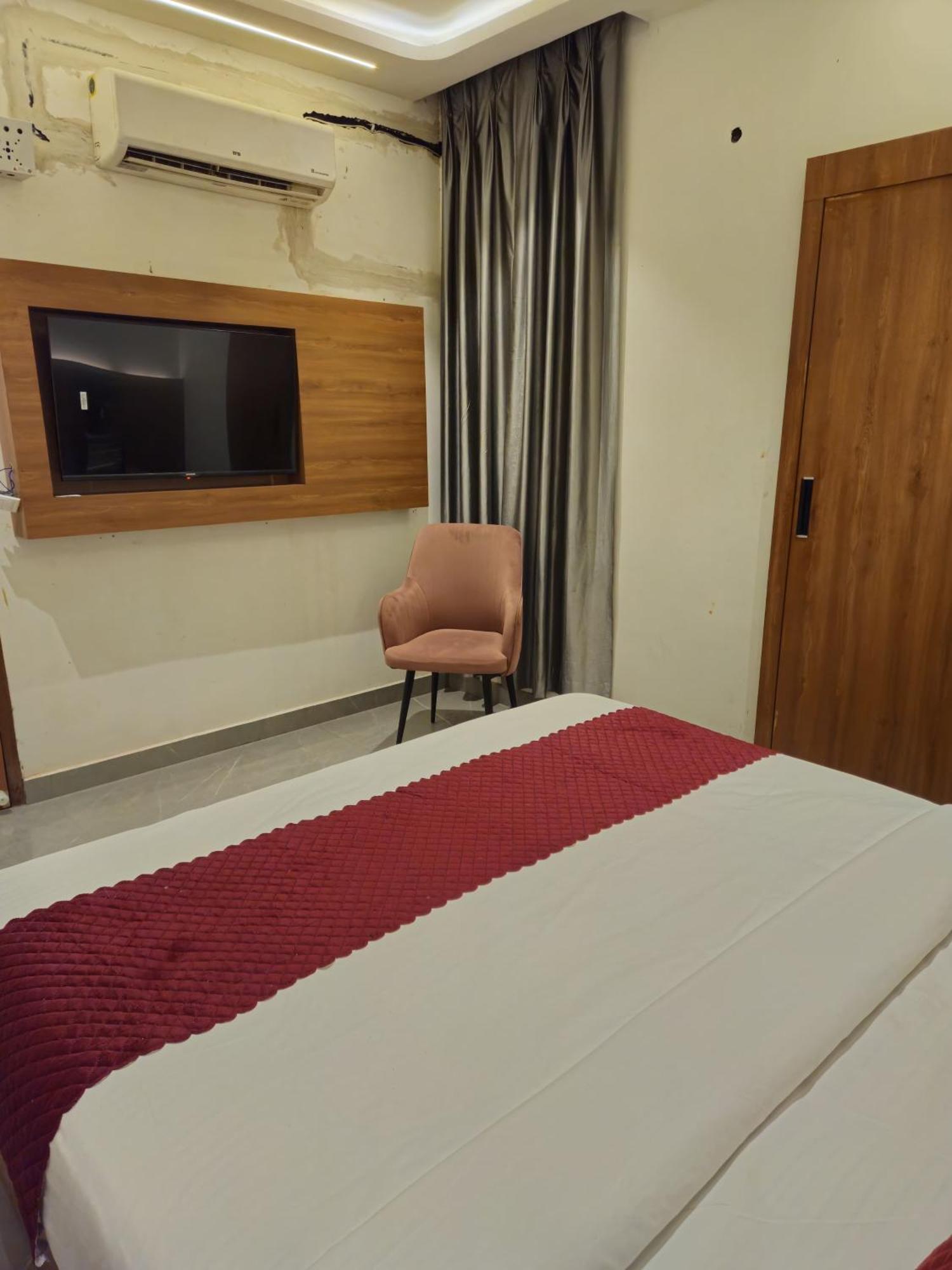 Hotel Royal Orchid Aligarh Luaran gambar
